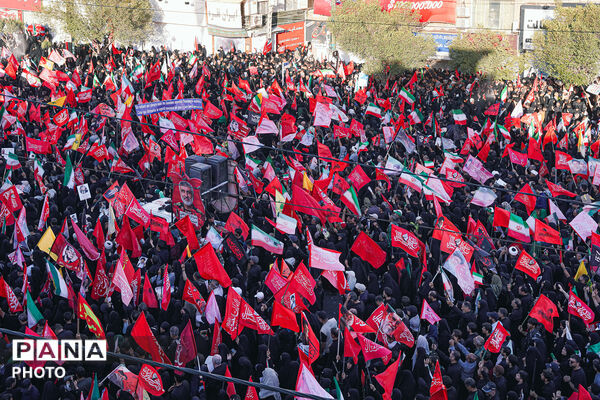 تشییع پیکر رهبر شهید انقلاب در مشهد مقدس-۳