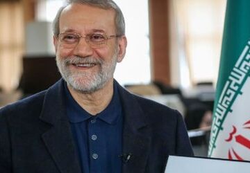 وزیر علوم با خانواده شهید لاریجانی دیدار کرد