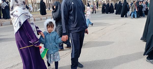 حضور پر شور کودکان و نوجوانان خلیل آبادی در راهپیمایی ۲۲ بهمن