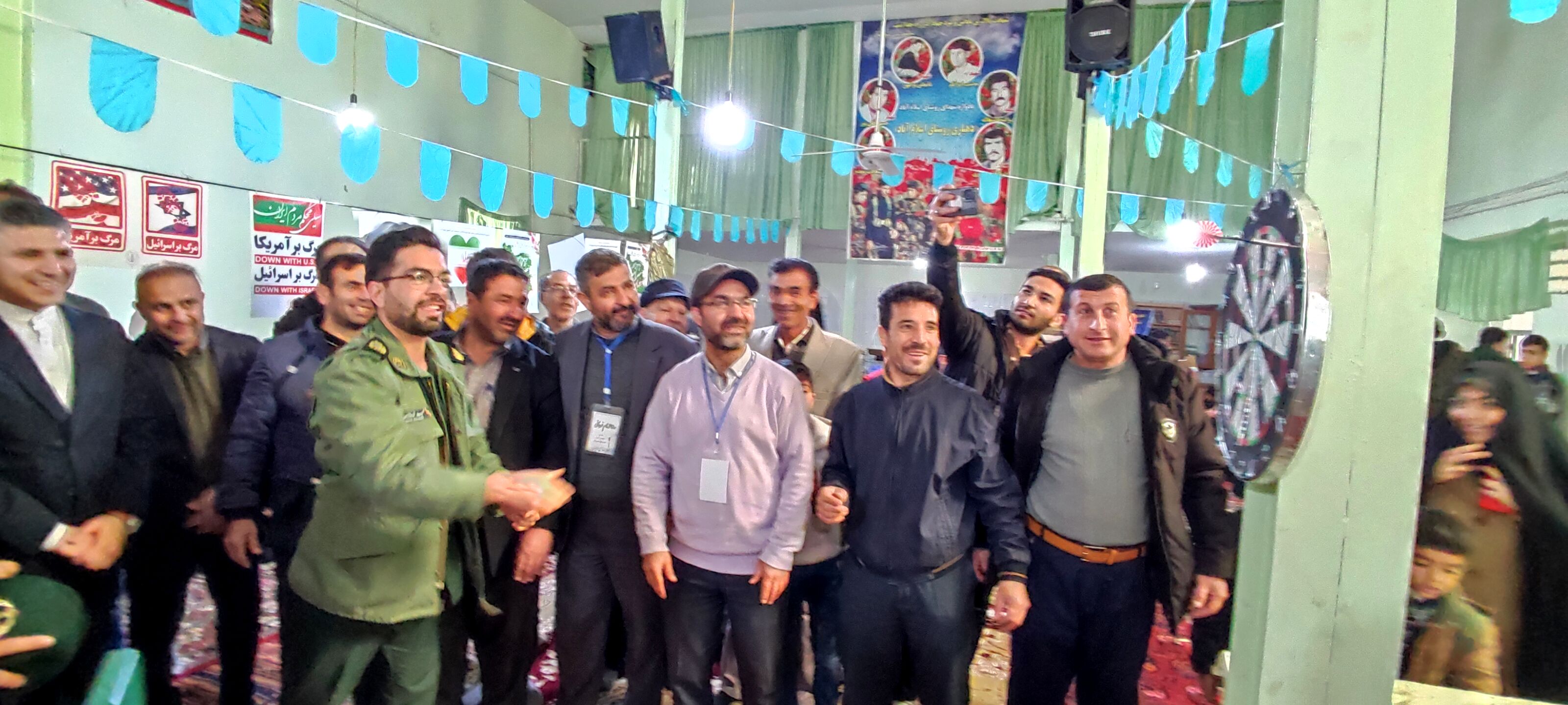 برگزاری مسابقات دارت در جشن بزرگ ۲۲بهمن در روستای اسلام آباد شیروان 