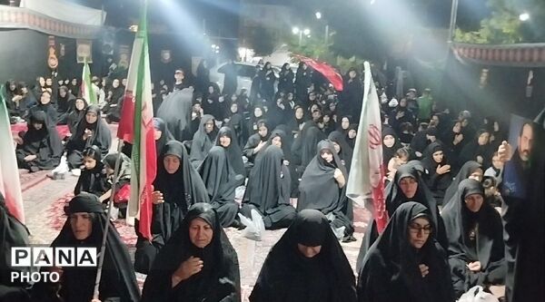 شور حسینی در شب تاسوعا؛ الشتر یکپارچه سیاه‌پوش شد