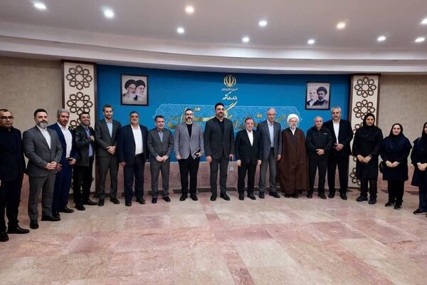 دیدار رئیس و اعضای هیات رئیسه فدراسیون دوومیدانی با استاندار گلستان