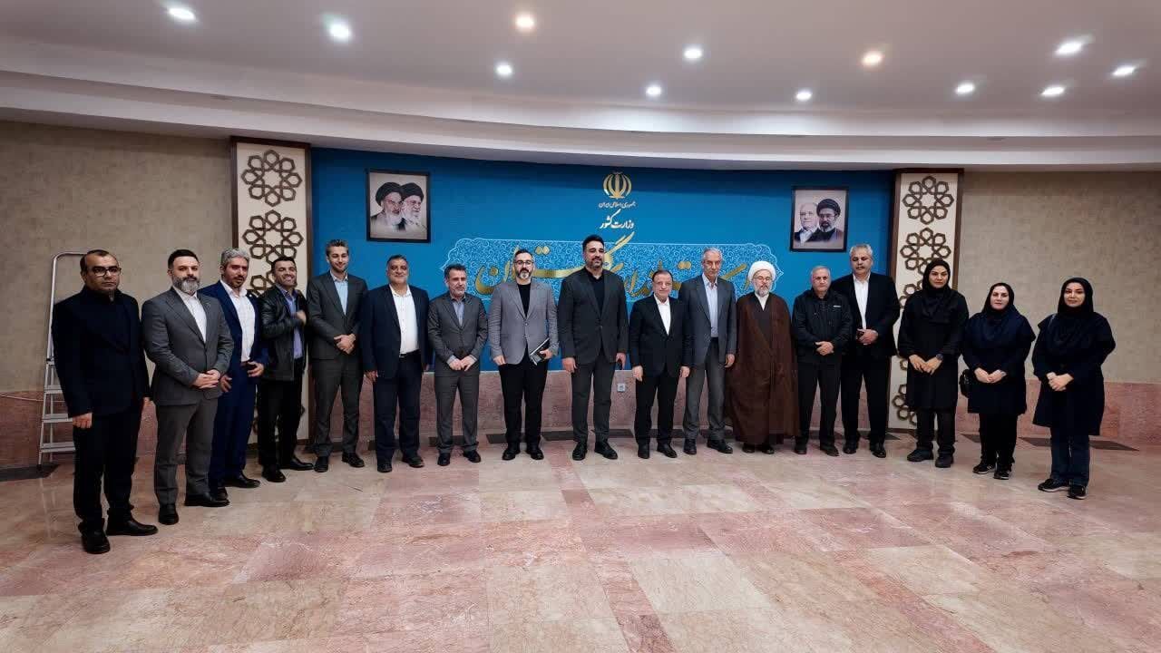 دیدار رئیس و اعضای هیات رئیسه فدراسیون دوومیدانی با استاندار گلستان