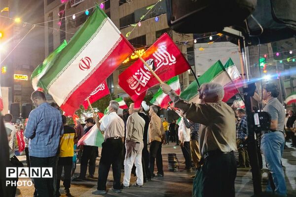 جشن آغاز امامت در شب‌های چراغانی