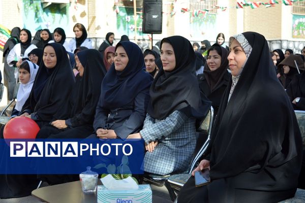 عطر رضوی در جشن نیمه شعبان مدرسه حکمت