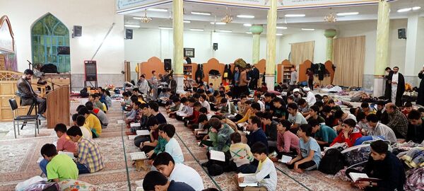 حال و هوای روز اول اعتکاف شهرستان کاشمر