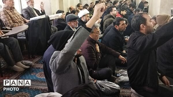 عزاداری مردم نیشابور برای شهادت رهبر عزیز انقلاب اسلامی 