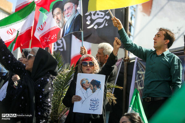  چهلمین روز شهادت رهبر شهید انقلاب اسلامی - تهران/2