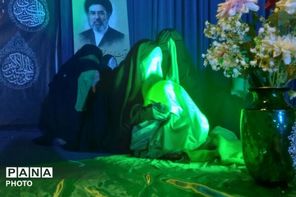سفره‌ روضه حضرت رقیه (س) در صحن مطهر امامزاده جعفر بن موسی الکاظم (ع) پیشوا
