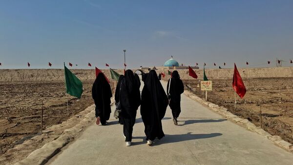 حس و حال دختران دانش‌آموز قم در اردوی راهیان نور