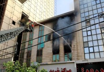 حریق در دفتر اسناد خیابان ستارخان