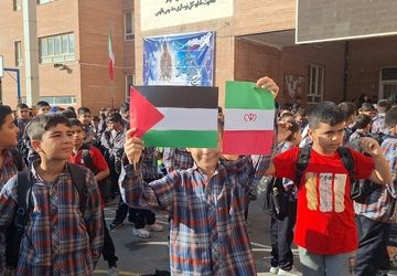همدردی دانش‌آموزان آموزشگاه معارف 6 شیراز با مردم لبنان و غزه