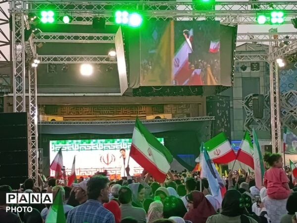 مهمانی ۱۰ کیلومتری؛ تجلی عشق به اهل‌بیت (ع) و نمادی از اتحاد