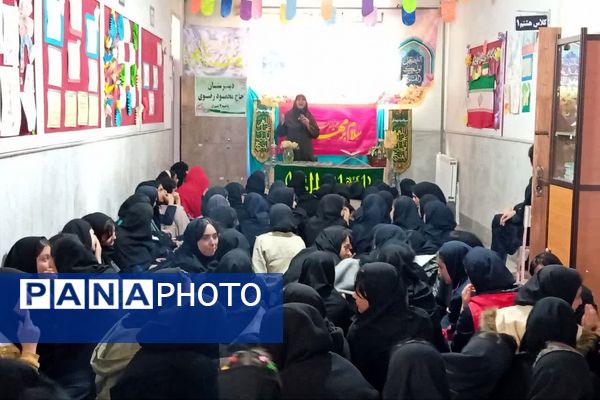 جشن نیمه شعبان در دبیرستان حاج محمود رضوی ناحیه ۴ شیراز