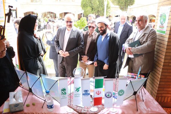 غرفه خبرگزاری پانا و سازمان دانش‌آموزی در مراسم افتتاحیه فعالیت‌های تابستانی