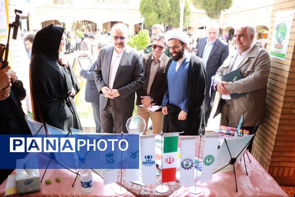 غرفه خبرگزاری پانا و سازمان دانش‌آموزی در مراسم افتتاحیه فعالیت‌های تابستانی