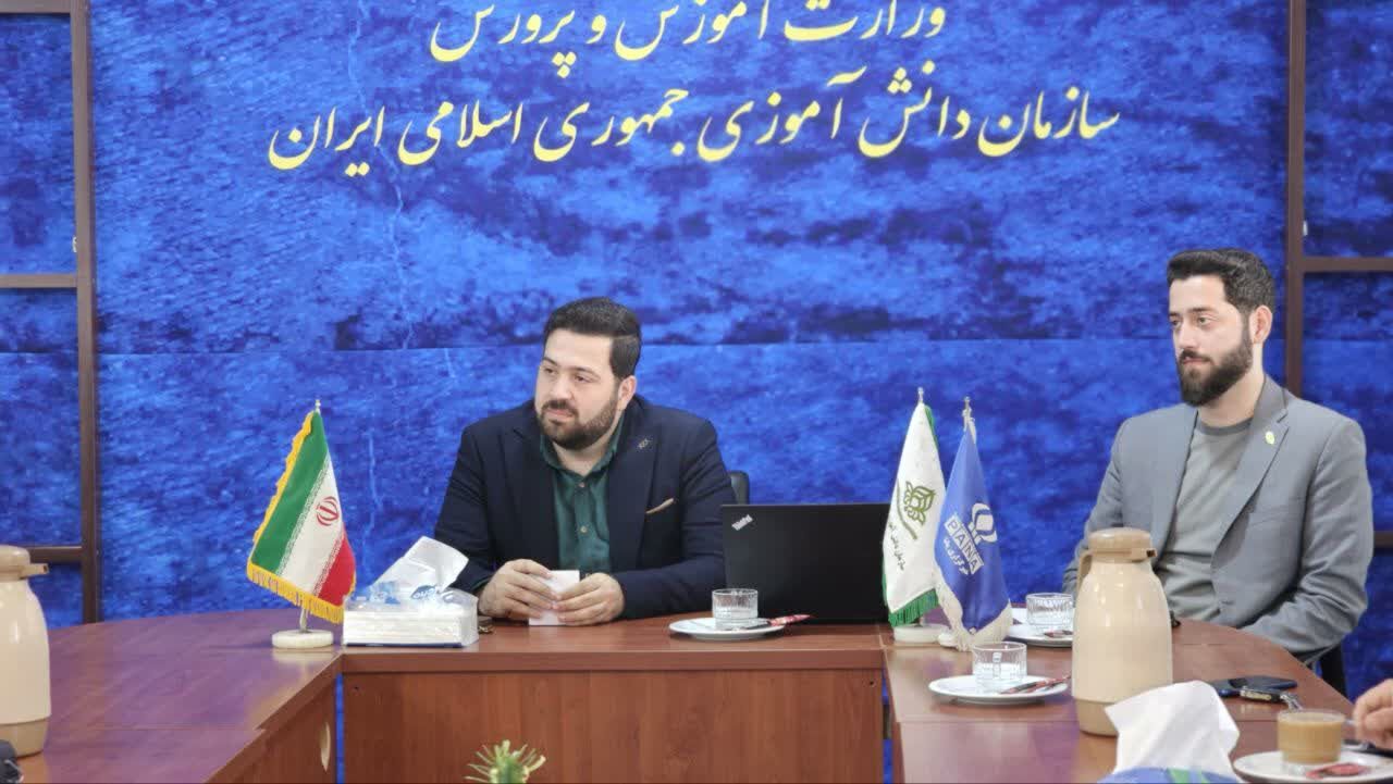 تربیت اجتماعی دانش‌آموزان، مکمل نظام آموزشی رسمی است