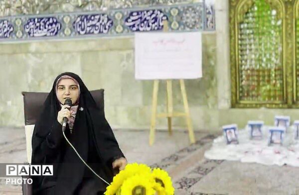 خاطره گویی «مهدیه اسفندیاری» از زندان فرانسه در هیات معصومانه