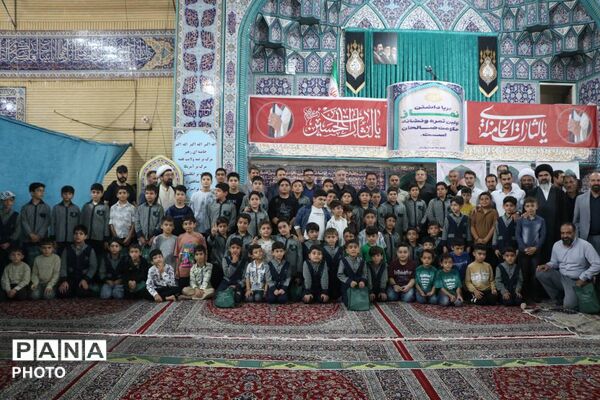 دانش‌آموزان بهارستانی، طلایه‌داران وحدت و معنویت در نماز جمعه