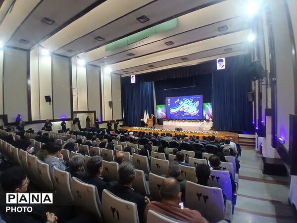 گرامیداشت هفته امور تربیتی و تربیت اسلامی در گلستان