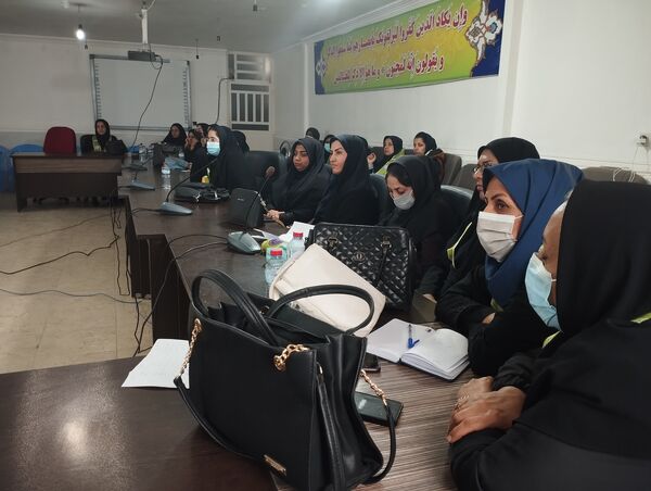 برگزاری دوره توانمند سازی مربیان پیشتاز در حاجی‌آباد 