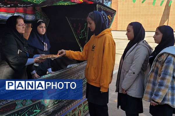 مراسم سوگواری شهادت حضرت فاطمه(س) در مدارس ناحیه 2 بهارستان