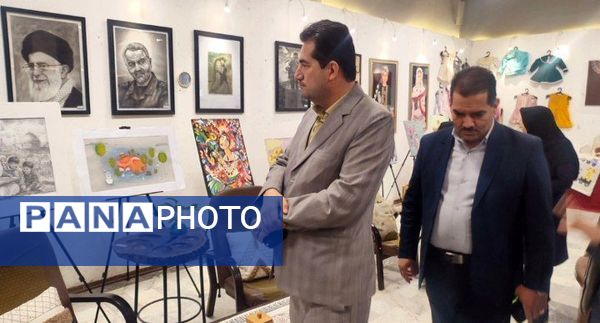 نمایشگاه آثار هنری دانش‌آموزان هنرستان محمودیه بجنورد 