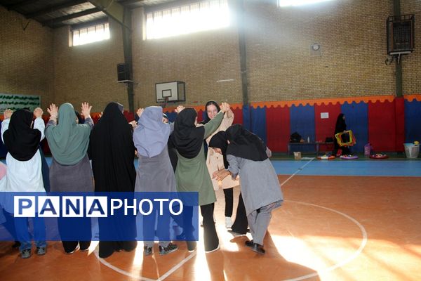 برگزاری کارگاه توانمندسازی مربیان پیش دبستانی و مهد در ناحیه یک شهرری