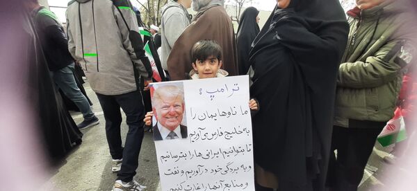 جلوه هایی از راهپیمایی جشن پیروزی انقلاب در شهر قم