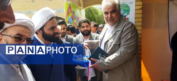 غرفه خبرگزاری پانا و سازمان دانش‌آموزی در مراسم افتتاحیه فعالیت‌های تابستانی