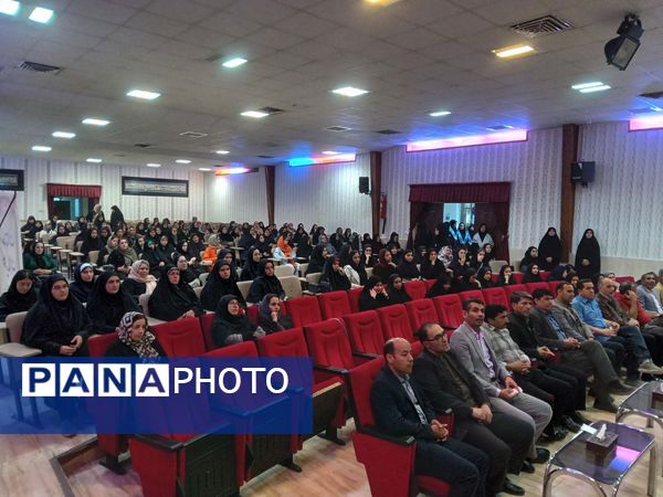 اولین جلسه مشاوره‌ای تحصیلی دبیرستان نمونه فرهنگ حاج حسین عربخانی