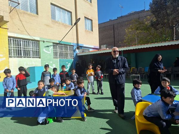 جشن کتابنوش در ناحیه۶ مشهد