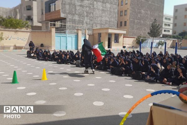 المپیاد ورزشی؛ شور و نشاط دانش‌آموزی در دبیرستان شهید بیاتی