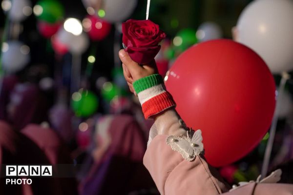 اولین جشن تکلیف دخترانه در تجمعات شبانه