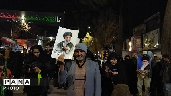 حضور نسل های مختلف در اجتماعات شبانه نیشابور