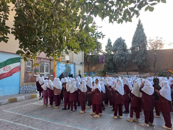 جلسه توجیهی  سفیران سلامت دبستان دخترانه شطیطه۲