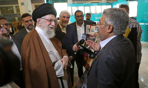 بازدید رهبر معظم انقلاب اسلامی از سی‌وپنجمین نمایشگاه کتاب تهران