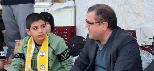 دیدار معاون سیاسی و اجتماعی فرمانداری  کاشمر با معتکفین دانش آموز مسجد جامع