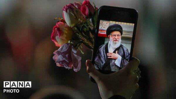 شعله‌ای که از قلب مردم برآمده، خاموشی ندارد