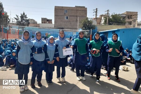 جام مهر با هدف ایجاد شور و نشاط در دبیرستان عفاف