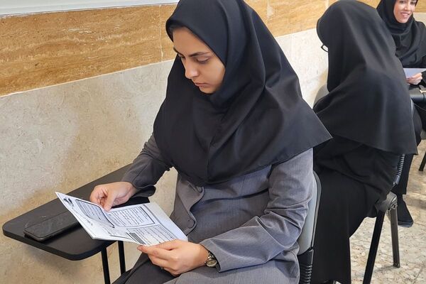 جلسه شورای معلمان دبیرستان نمونه دولتی ولایت