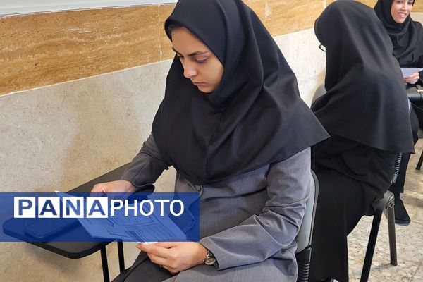 جلسه شورای معلمان دبیرستان نمونه دولتی ولایت