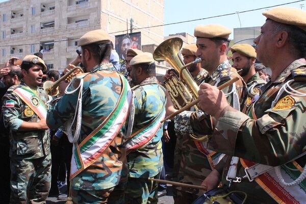 تشییعی که بهارستان را یکپارچه عزادار و مفتخر کرد