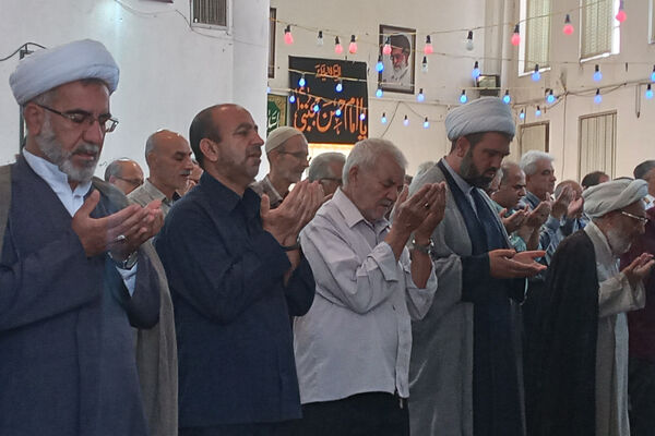 برگزاری نماز عید قربان در زرقان 