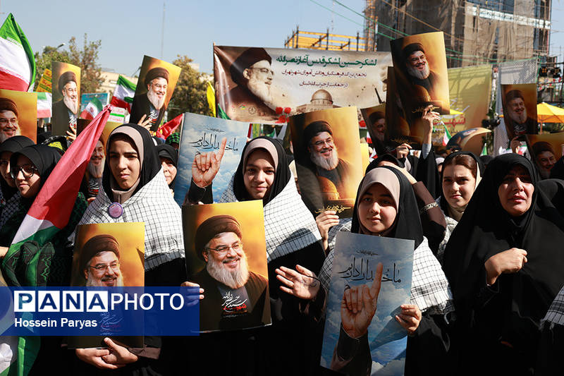 آیین ادای احترام به مقام شامخ شهیدان مقاومت و شهید سید حسن نصرالله