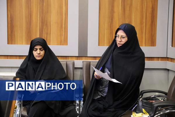  هفتمین جلسه کارشناس مسئولان و کارشناسان قرآن، عترت و نماز مناطق ۱۹گانه شهر تهران