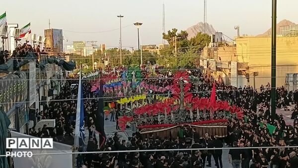 میدان شاه ولی میزبان عزاداران تاسوعا و عاشورای حسینی در تفت بود