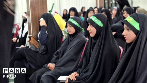 شکوه حضور دختران در روز دختر