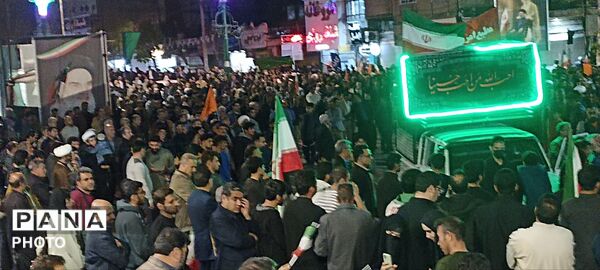 حضور مردم شهرستان کوهدشت در شب چهل و سوم از شهادت رهبر معظم انقلاب 