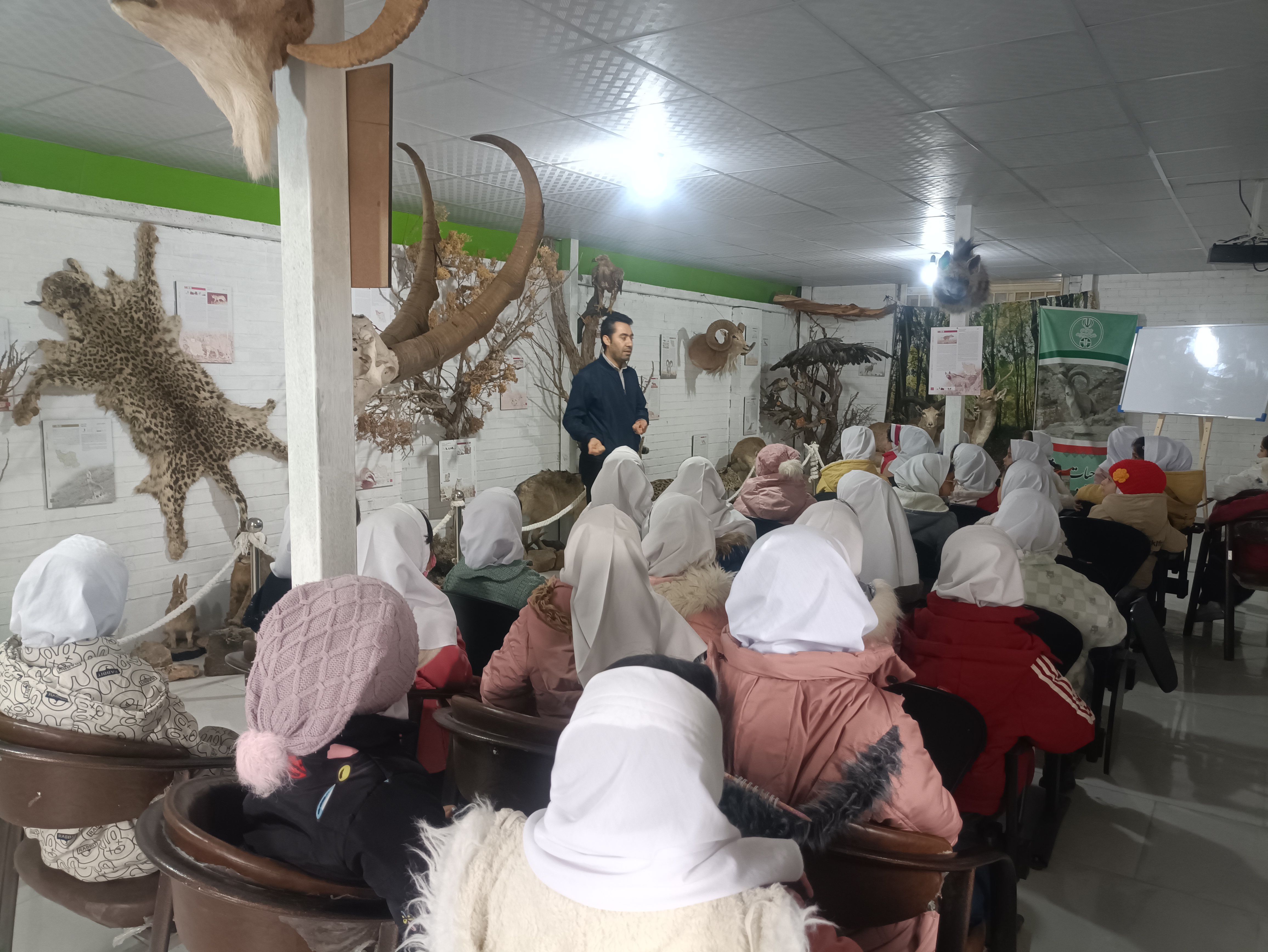 بازدید دبستان دخترانه شاهد۲ حضرت رقیه(س)، از موزه حیات وحش شیروان